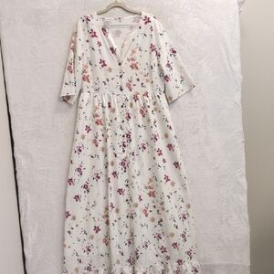 Floral Maxi Dress in White and Pink